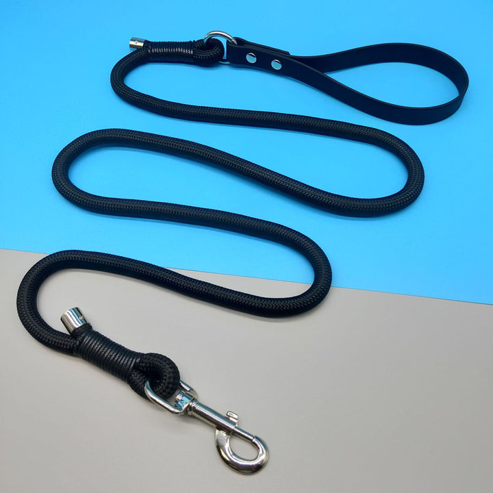 The Ultimate Pet Tactical Large Size Leash: Control, Comfort, and Style